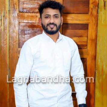 maratha var groom