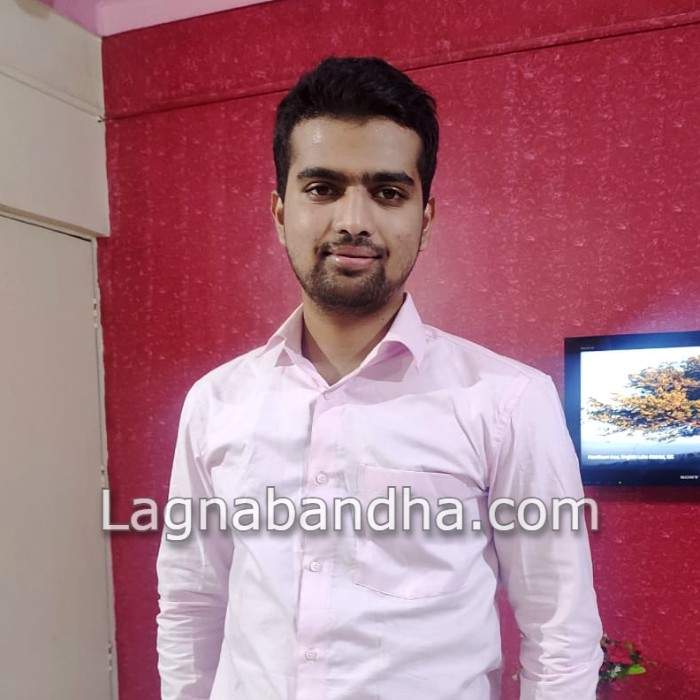 maratha var groom